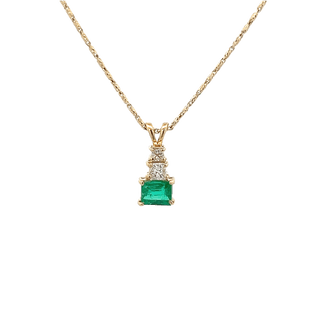 Vardy's Collection Emerald and Princess Cut Diamond Drop Pendant Necklace in 14K Yellow Gold (0.75ct)